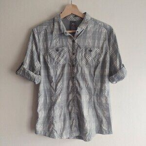 REI Womens Hiking Shirt S Gray Plaid Lightweight Back Vent Snap Outdoor Top
